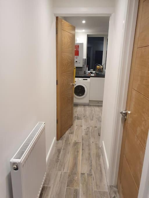 Luton Town Centre Executive Apartment ภายนอก รูปภาพ